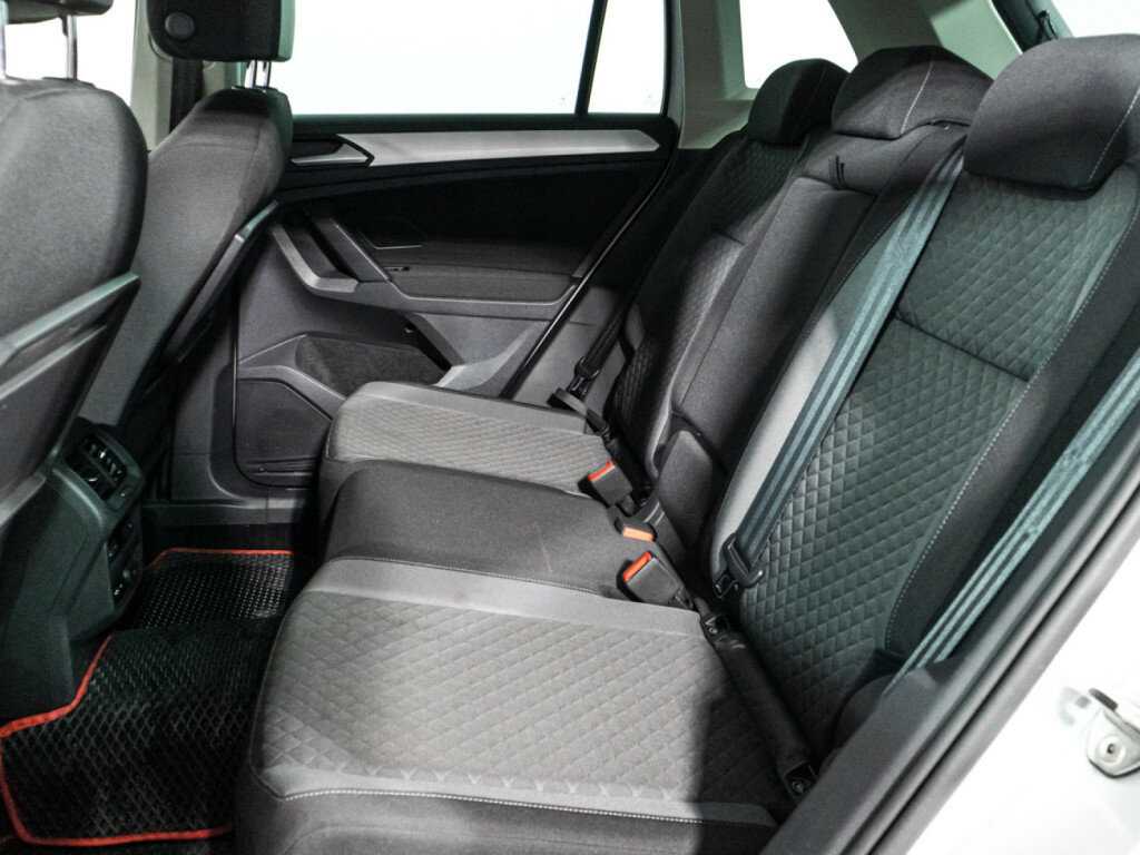 Volkswagen Tiguan, 2019 Фото №10