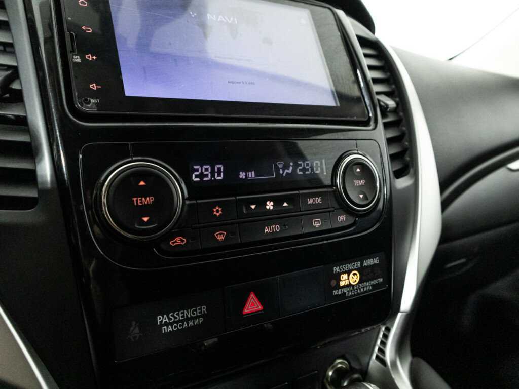 Mitsubishi Pajero Sport, 2018 Фото №18