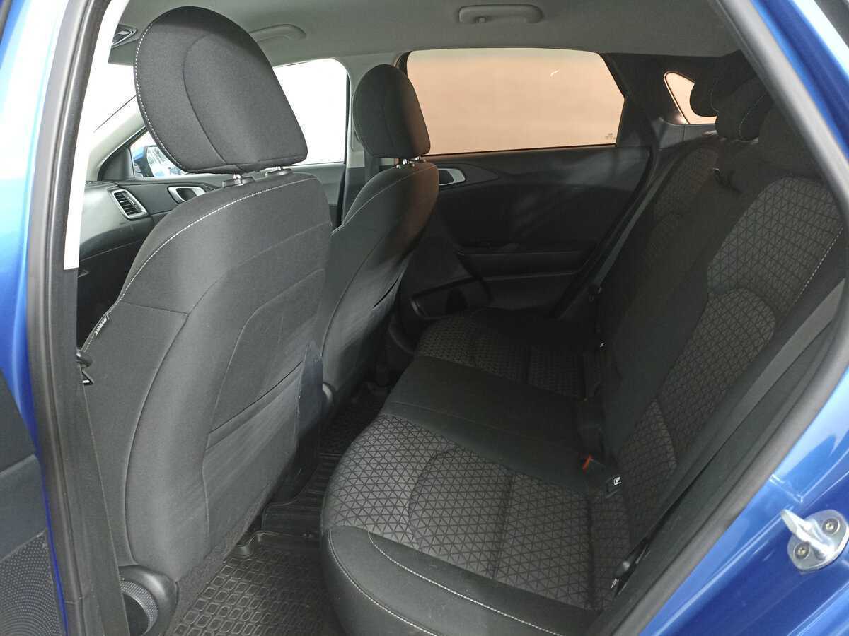 Kia Ceed, 2018 Фото №12