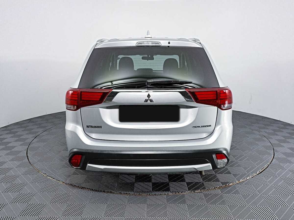 Mitsubishi Outlander, 2018 Фото №6