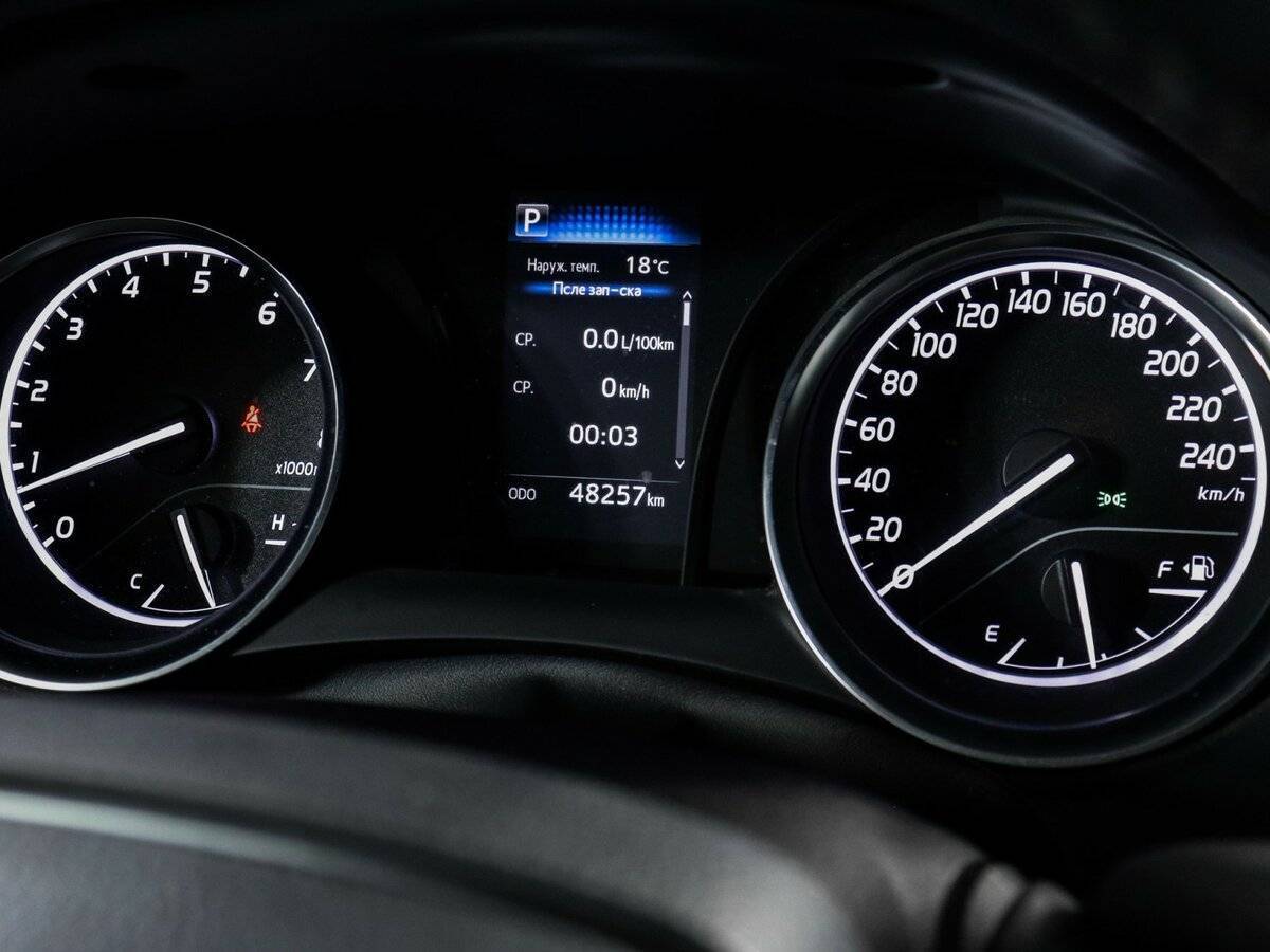 Toyota Camry, 2019 Фото №9