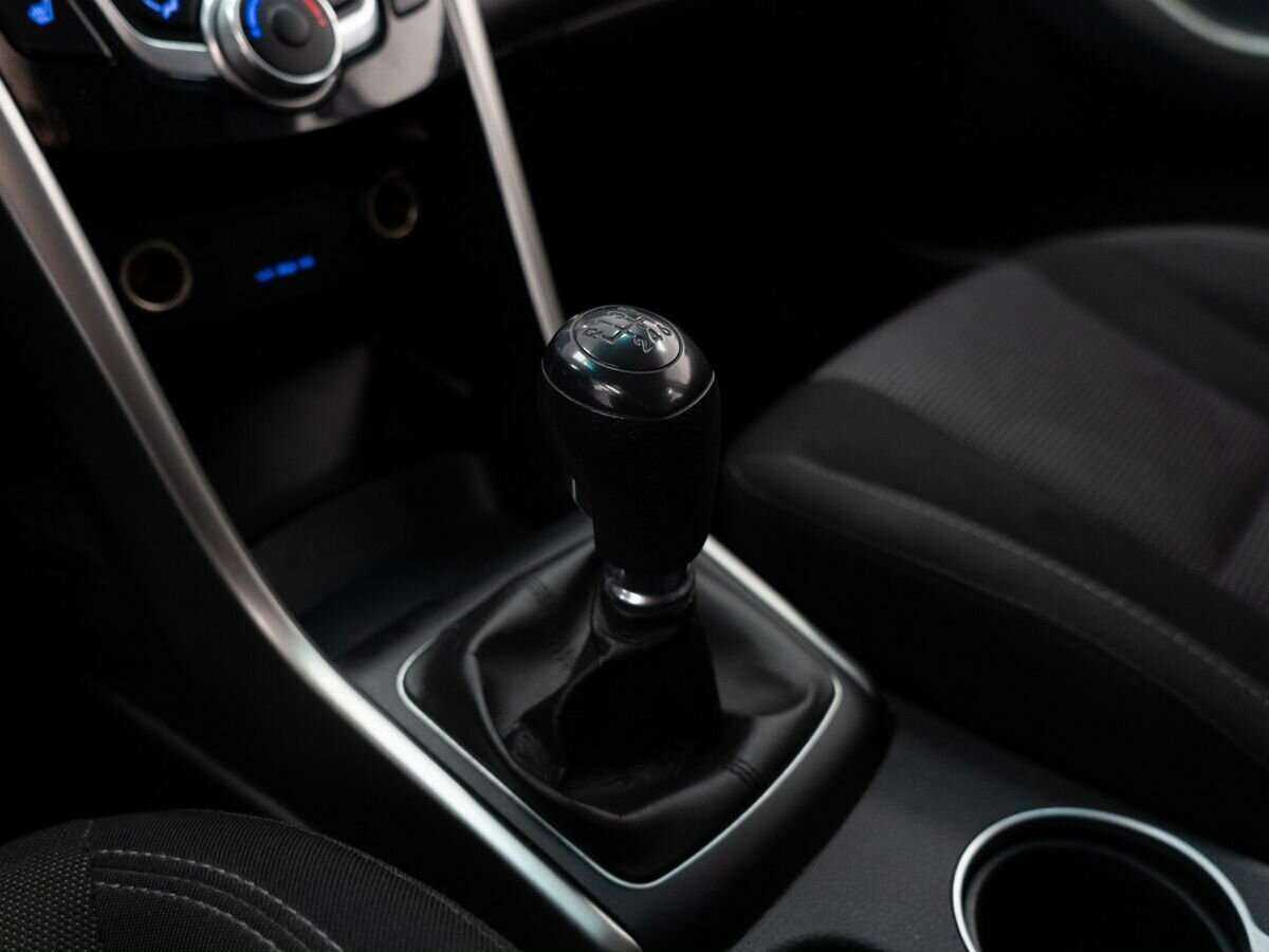 Hyundai i30, 2013 Фото №13