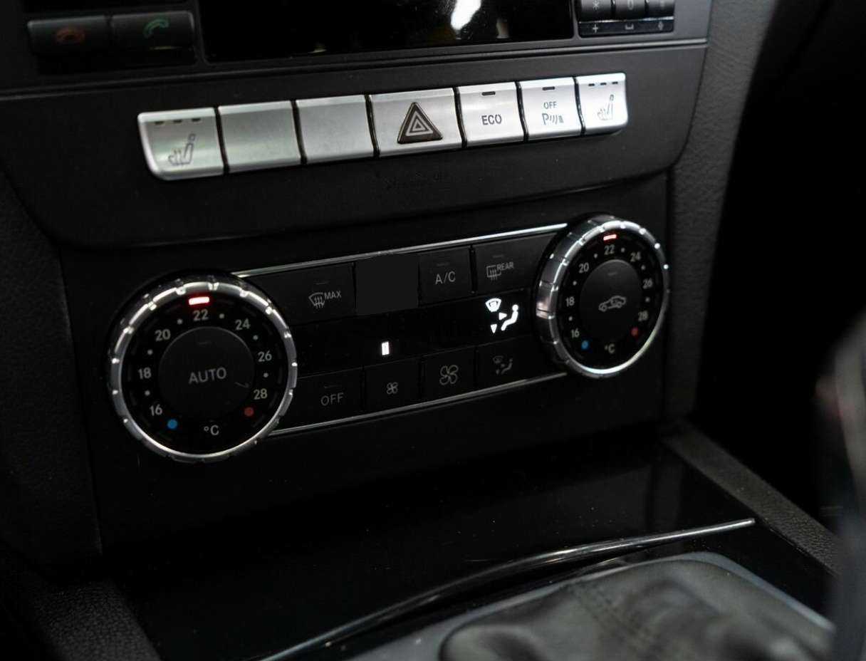 Mercedes-Benz C-Класс 180, 2012 Фото №11