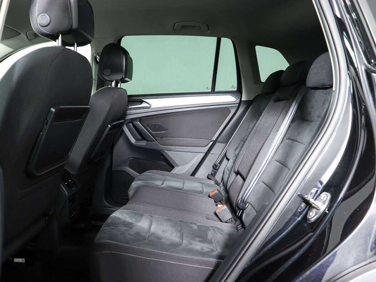 Volkswagen Tiguan, 2018 Фото №10