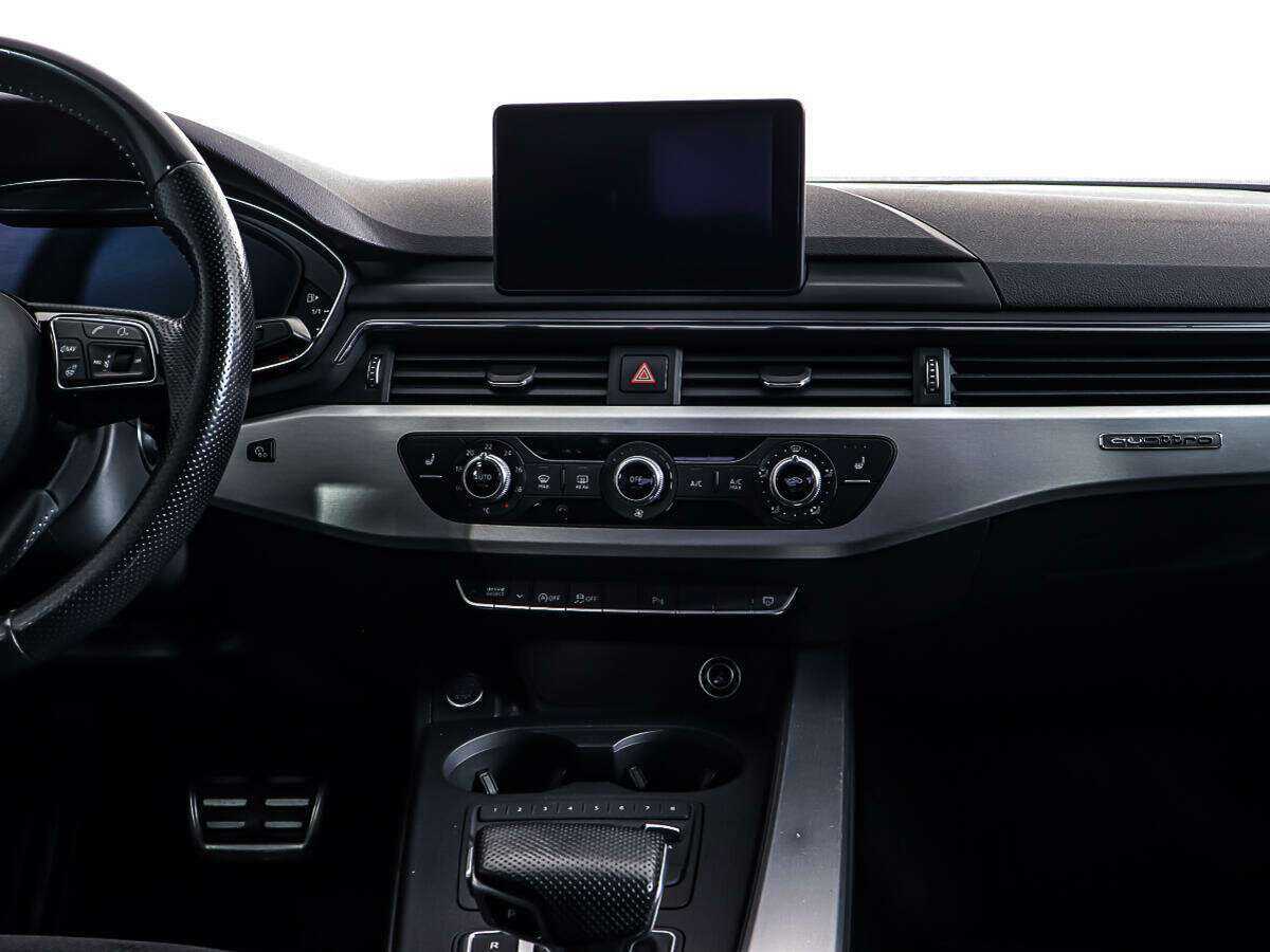 Audi A4, 2017 Фото №12