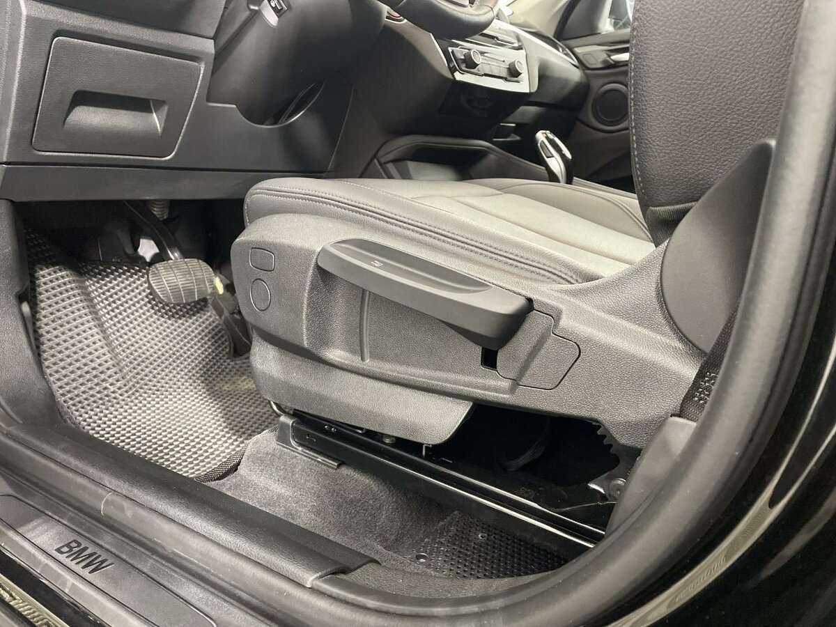 BMW X1 18i sDrive, 2021 Фото №9