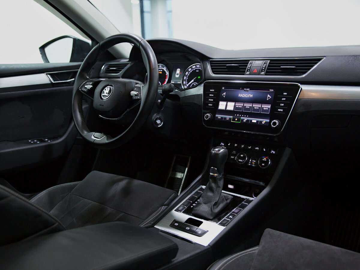 Skoda Superb, 2021 Фото №10