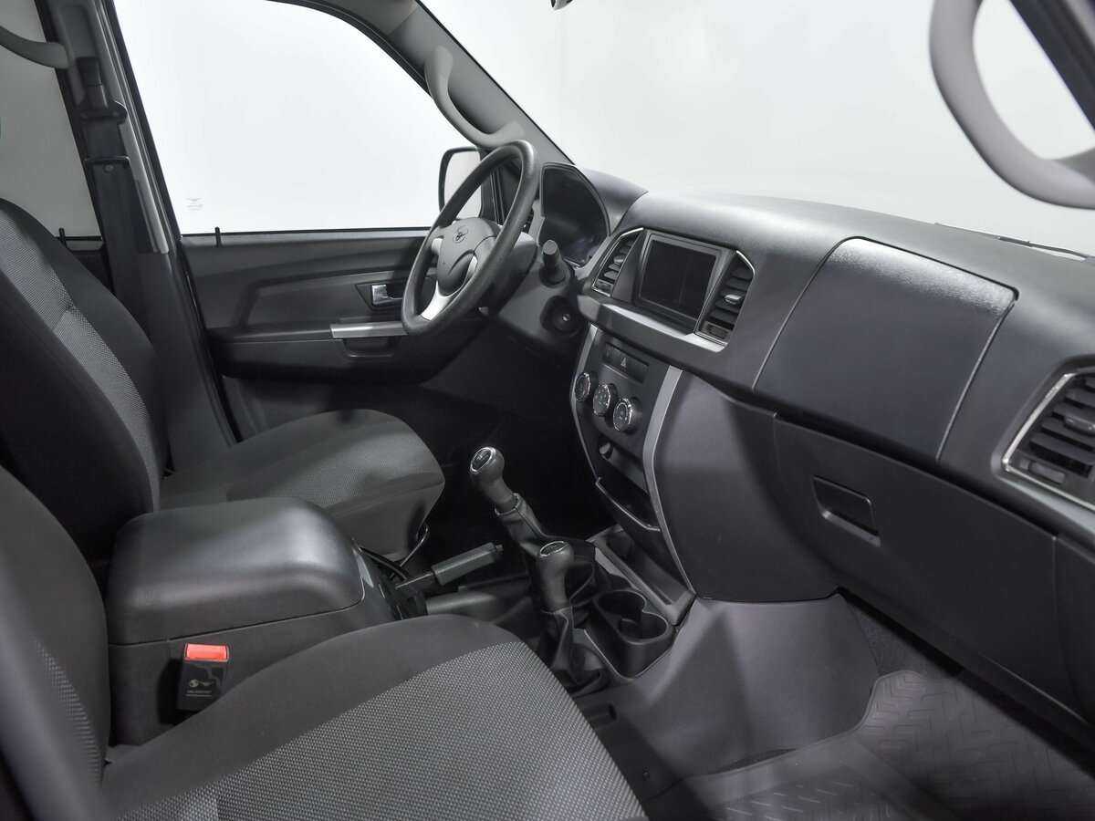 УАЗ Patriot, 2023 Фото №12