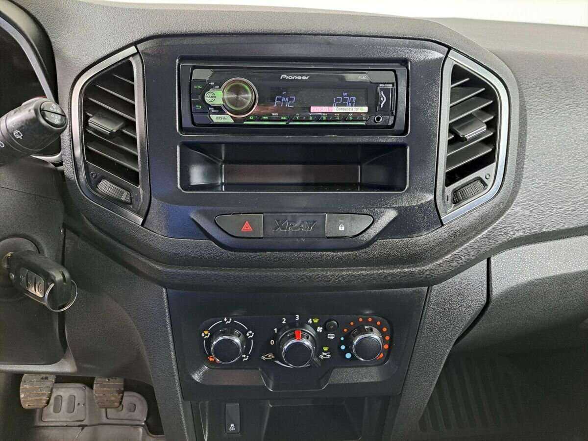 Lada (ВАЗ) XRAY, 2019 Фото №15