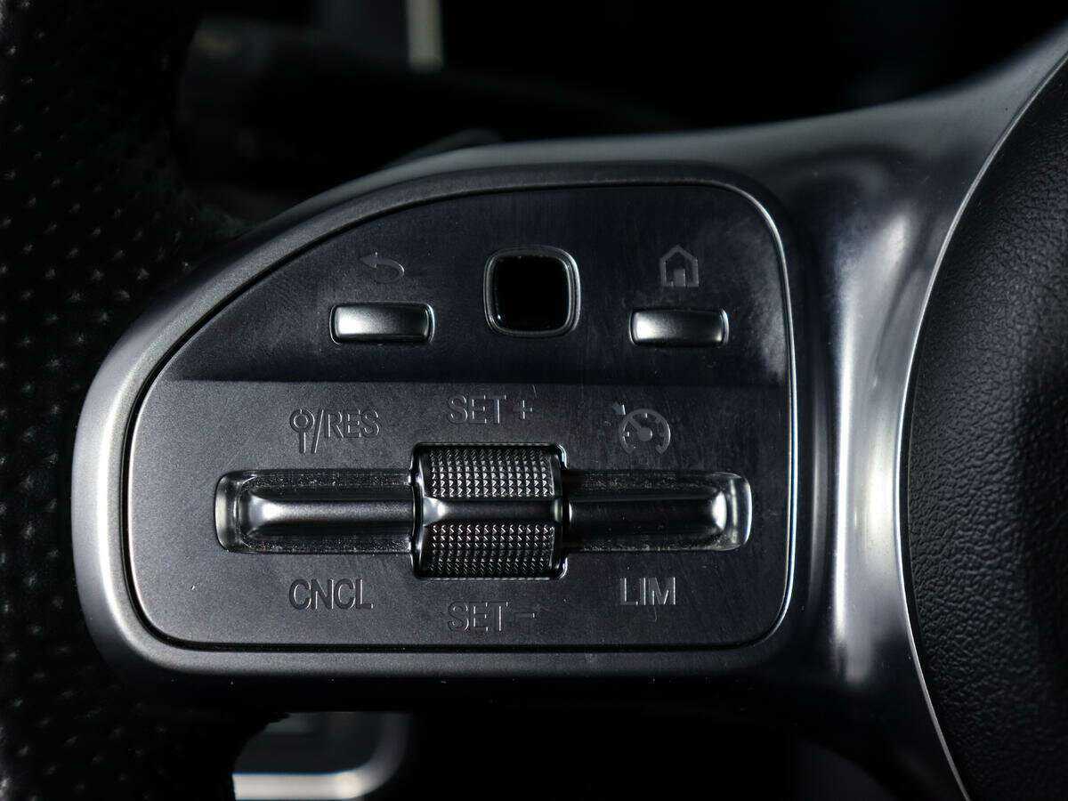 Mercedes-Benz A-Класс 200, 2019 Фото №20