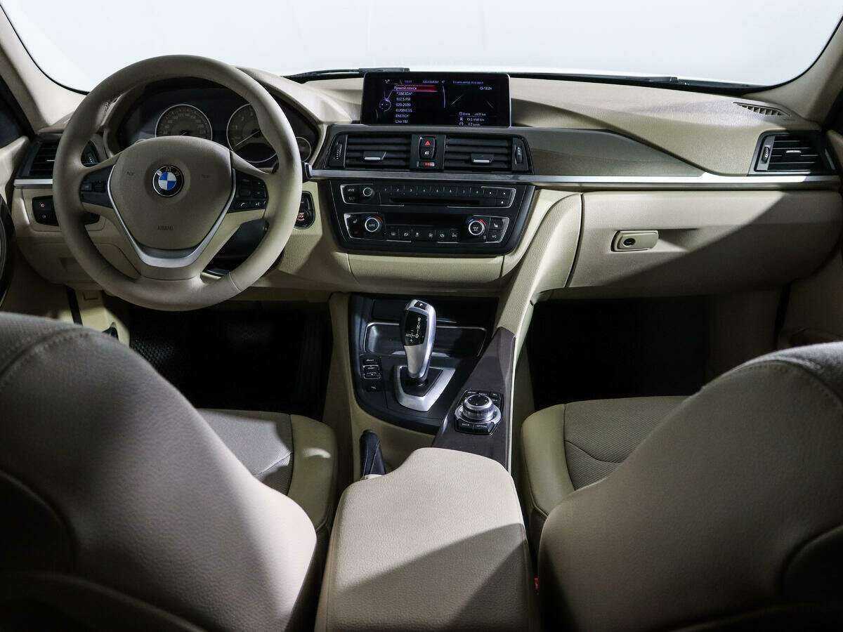 BMW 3 серии 320i xDrive, 2013 Фото №10