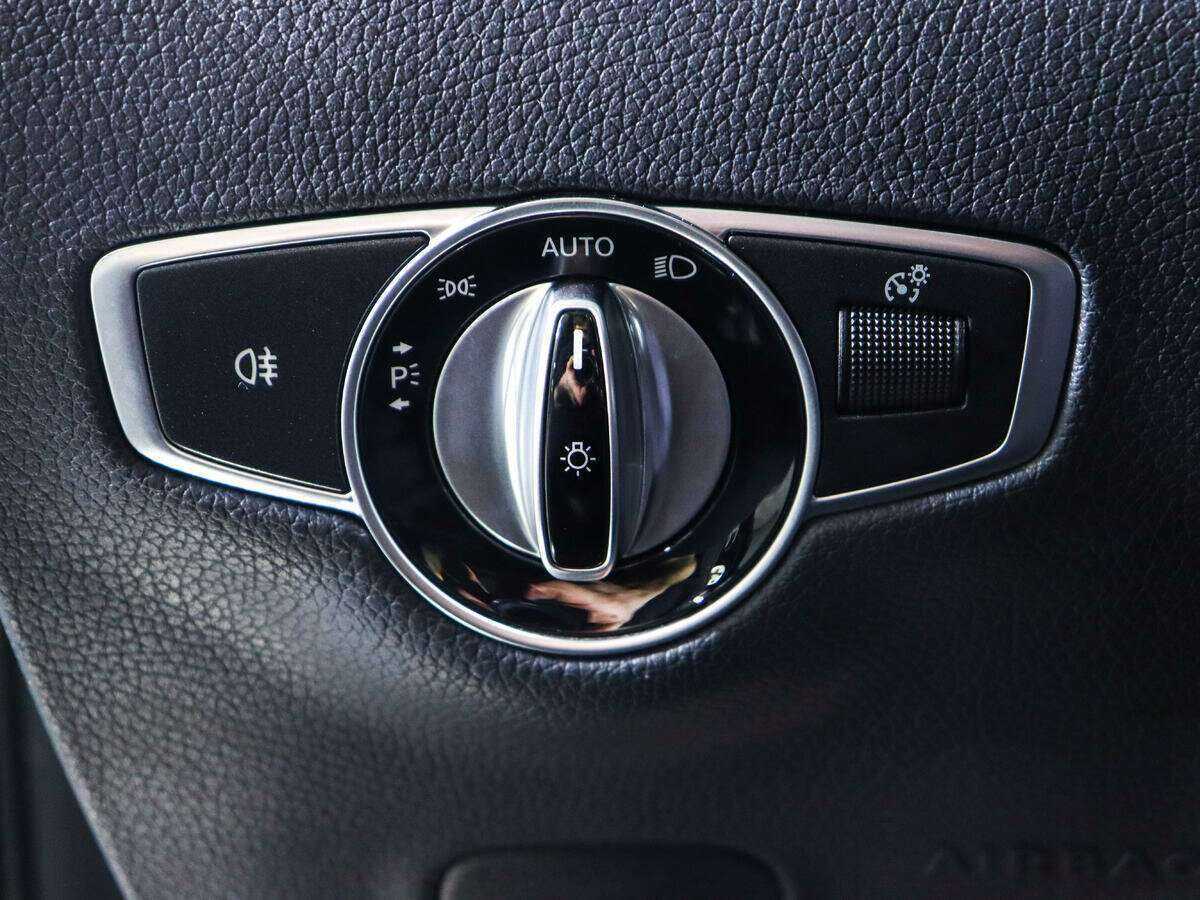 Mercedes-Benz E-Класс 200, 2016 Фото №20