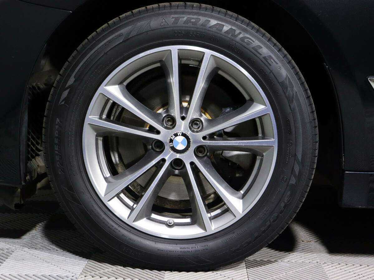 BMW 5 серии 520d xDrive, 2018 Фото №13