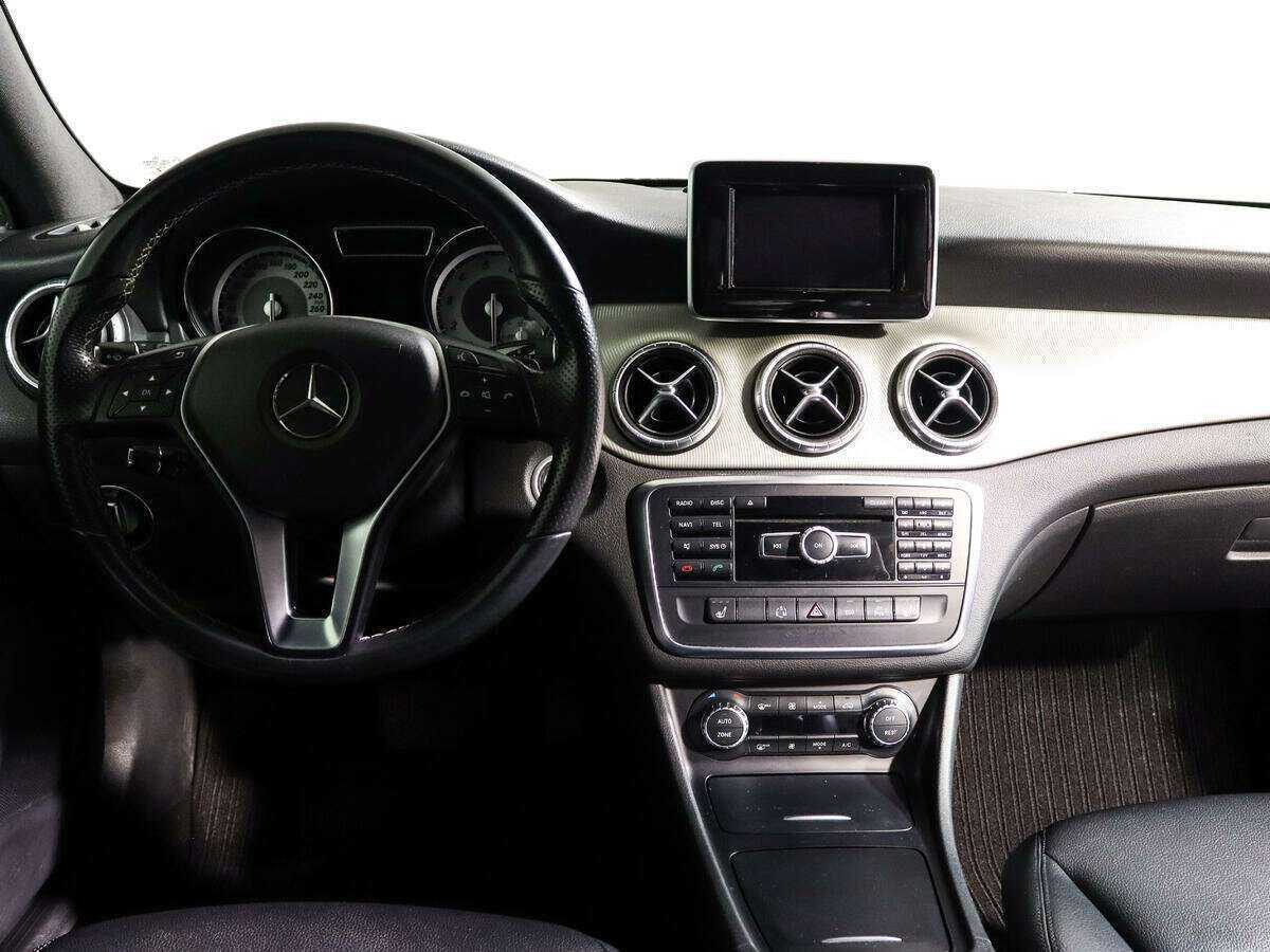 Mercedes-Benz CLA 250, 2014 Фото №12