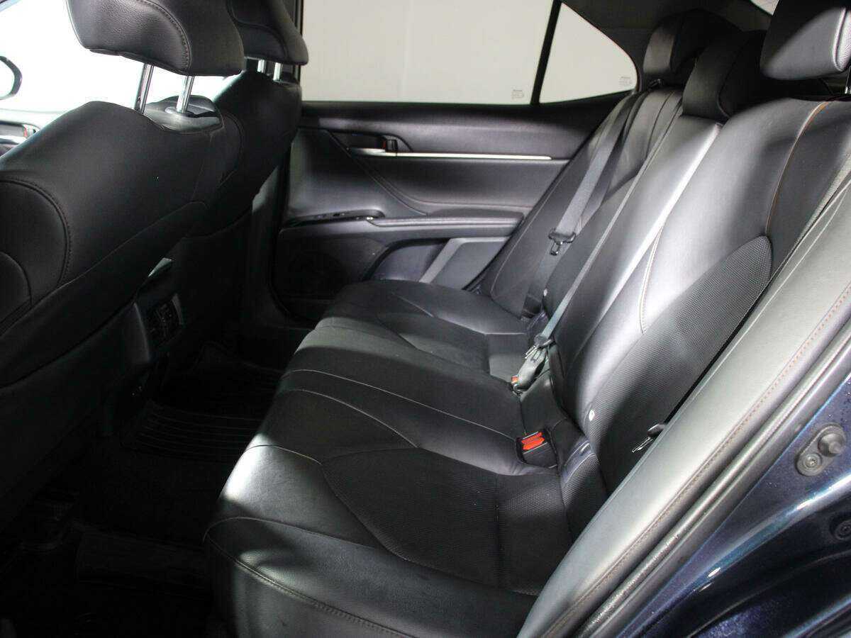 Toyota Camry, 2018 - 105 000 км. | Фото №7