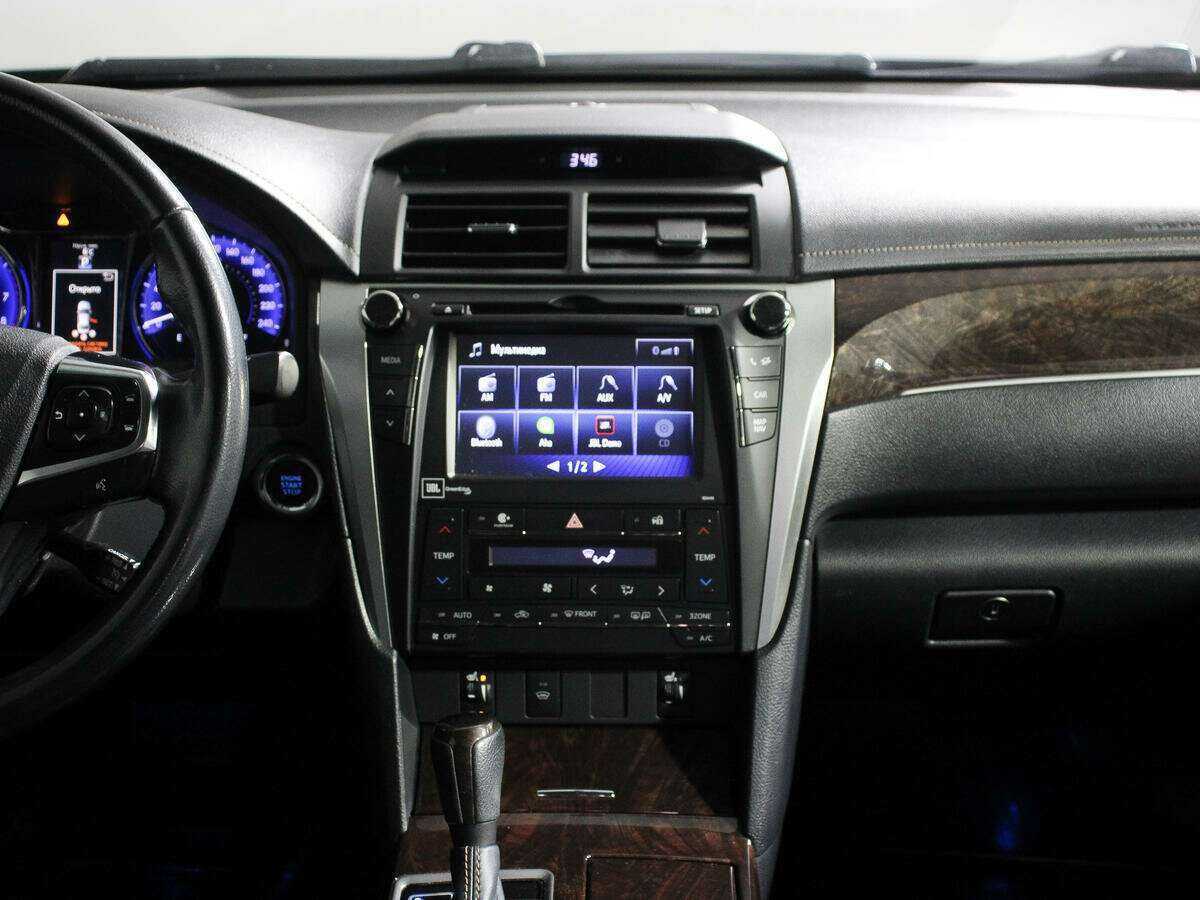 Toyota Camry, 2018 Фото №13