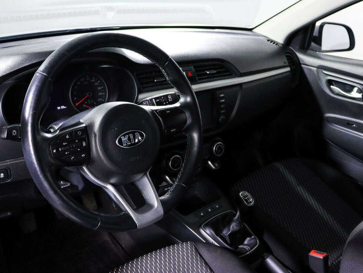 Kia Rio X-Line, 2018 Фото №14