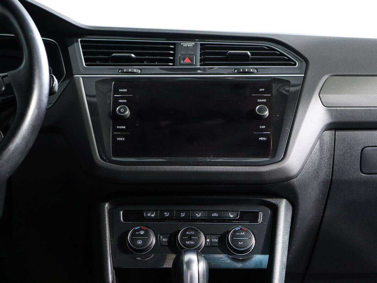 Volkswagen Tiguan, 2020 Фото №11