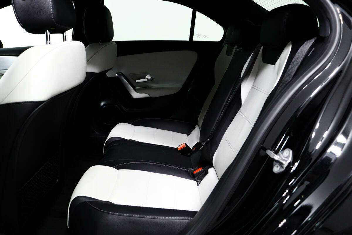 Mercedes-Benz A-Класс 200, 2019 Фото №12