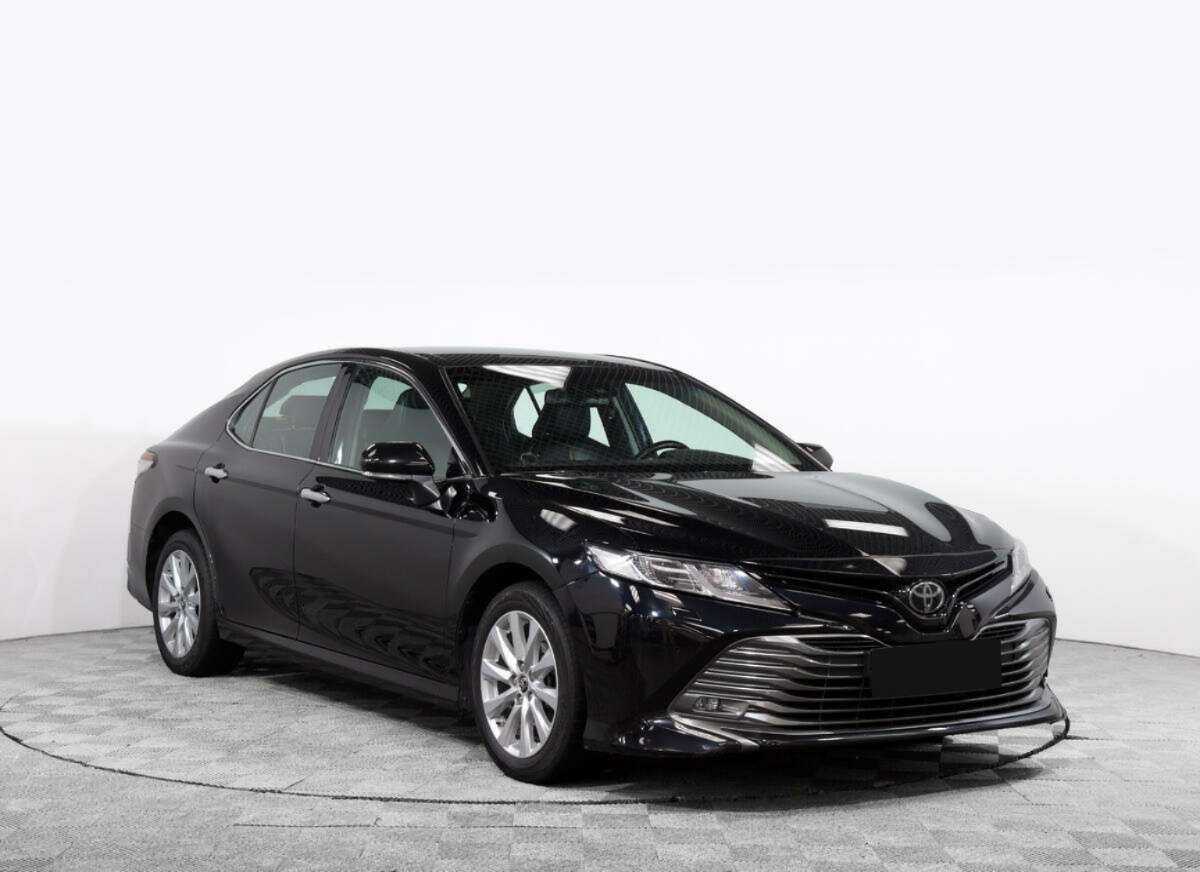 Toyota Camry, 2018 - 131 282 км. | Фото №2