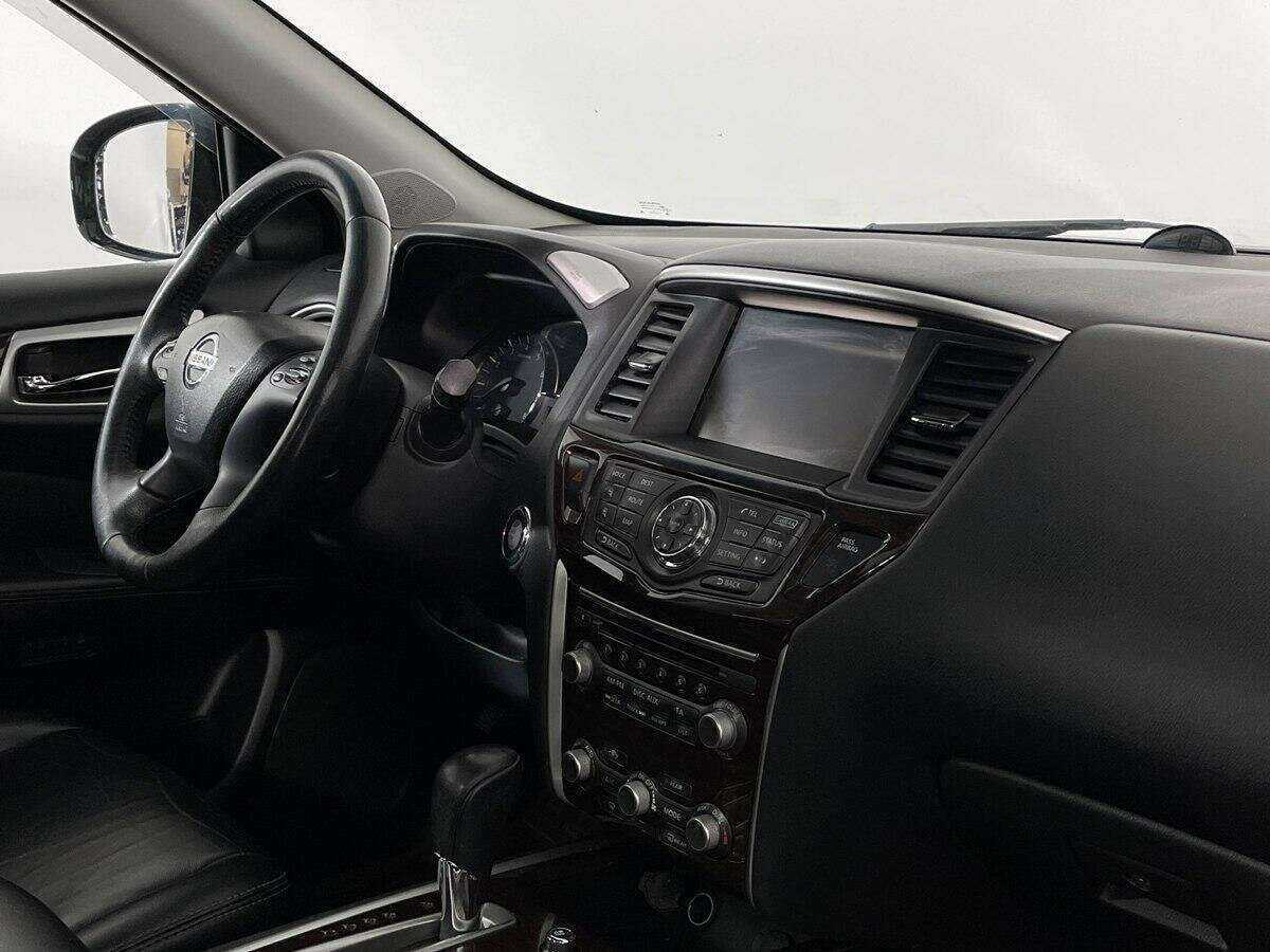 Nissan Pathfinder, 2015 - 132 655 км. | Фото №6