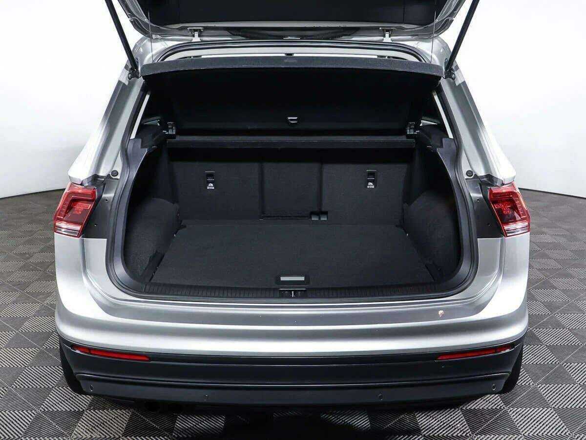 Volkswagen Tiguan, 2017 Фото №16