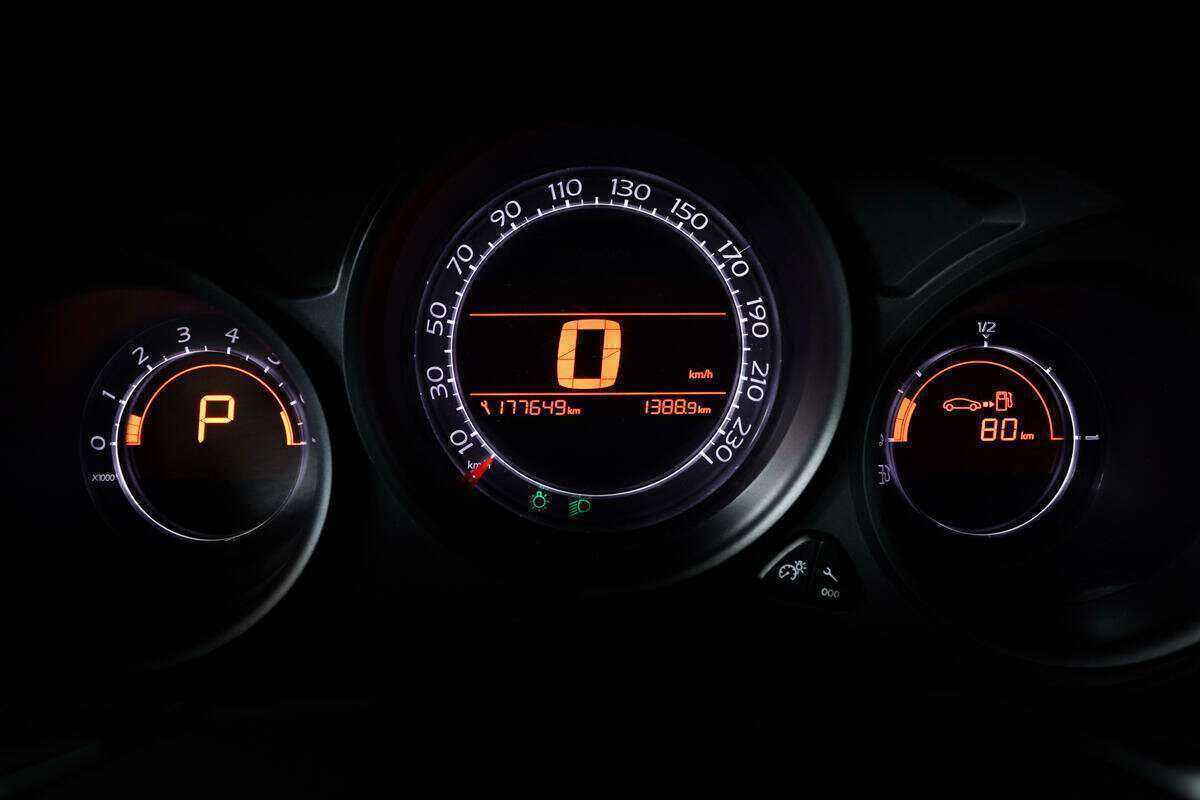 Citroen C4, 2012 Фото №10