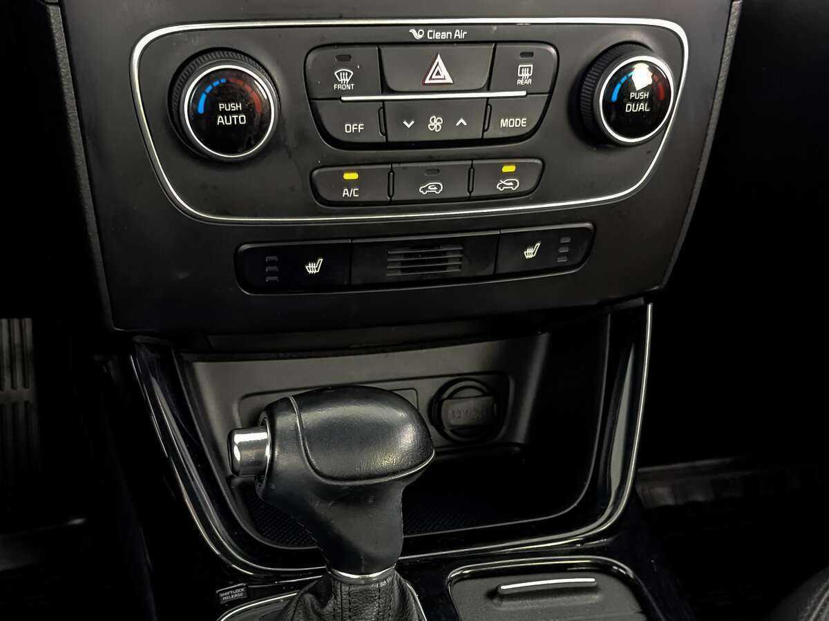 Kia Sorento, 2017 Фото №23