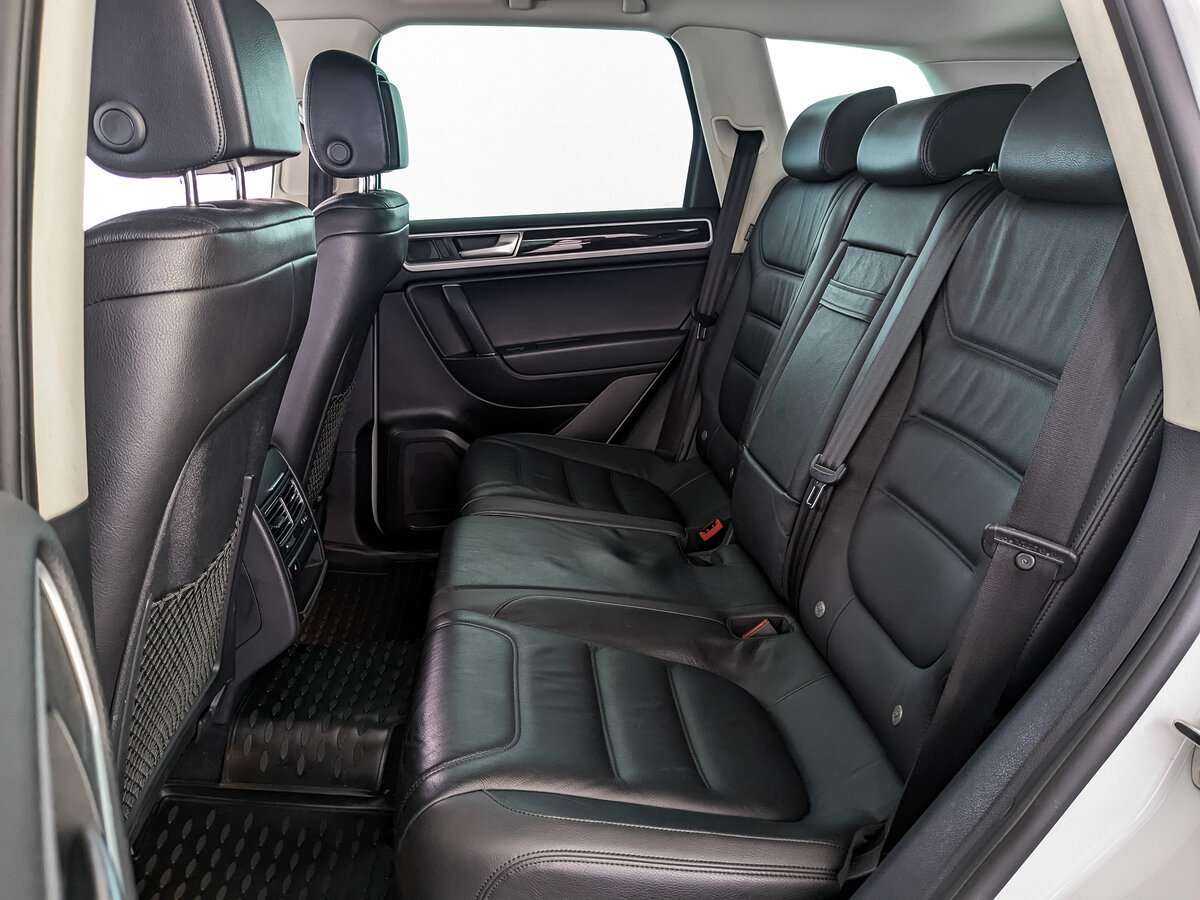 Volkswagen Touareg, 2017 Фото №17