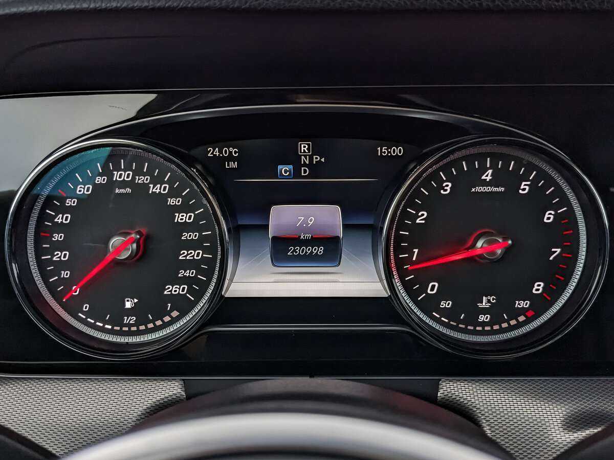 Mercedes-Benz E-Класс 200, 2018 Фото №12