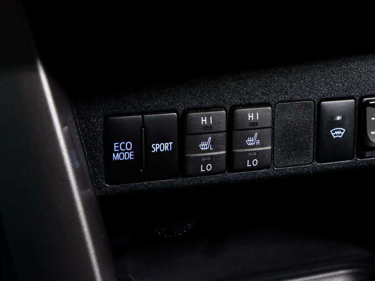 Toyota RAV4, 2017 Фото №14