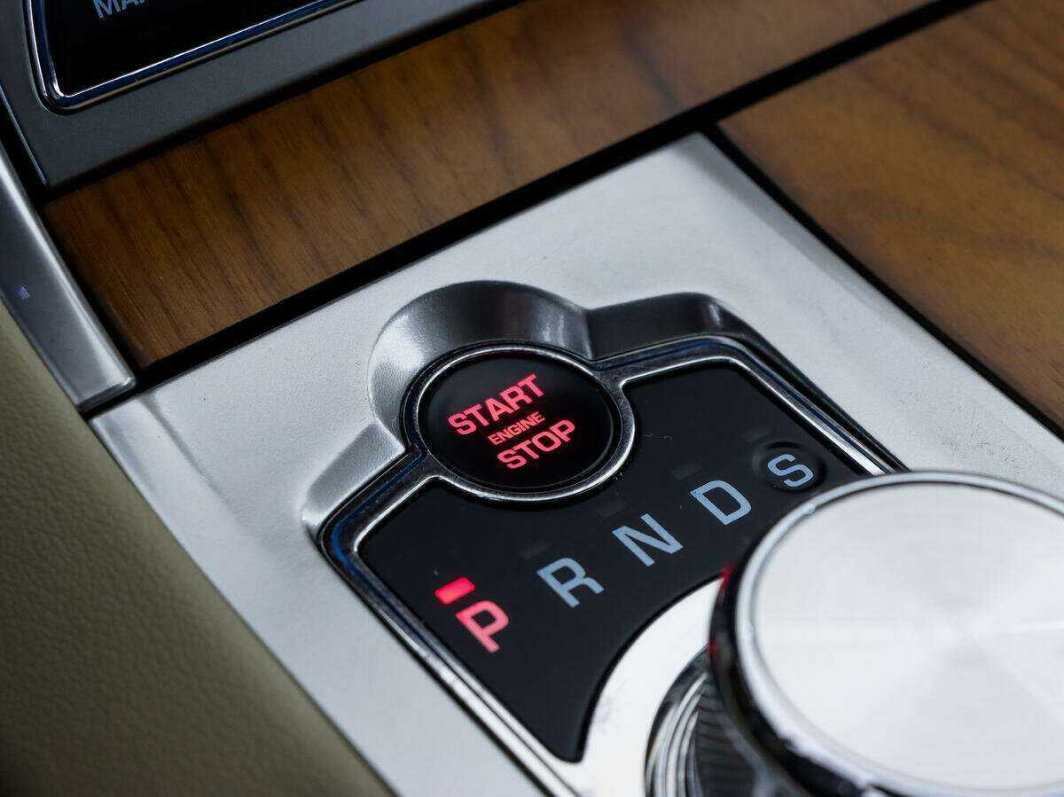 Jaguar XF, 2013 Фото №13