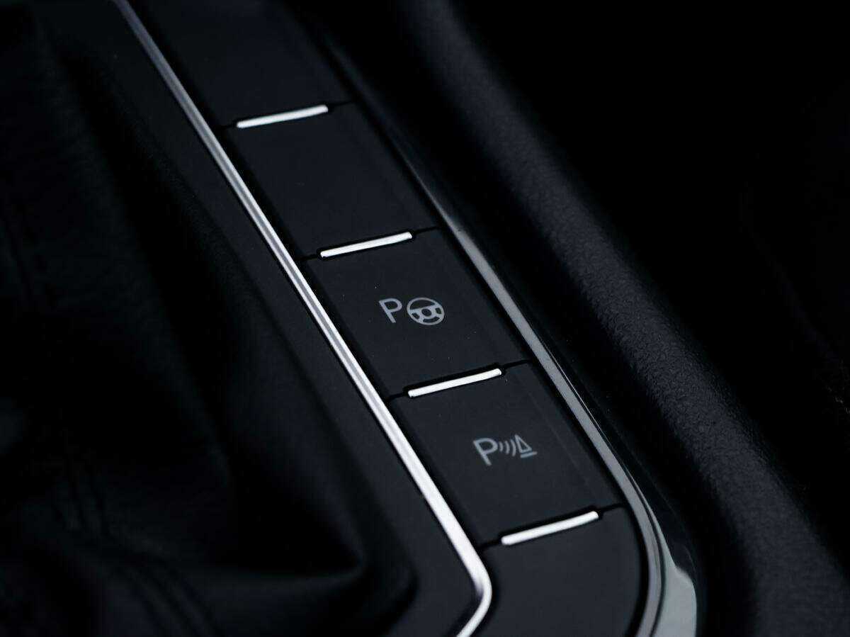 Volkswagen Tiguan, 2019 Фото №16