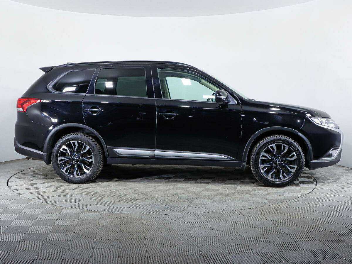 Mitsubishi Outlander, 2021 - 38 808 км. | Фото №4