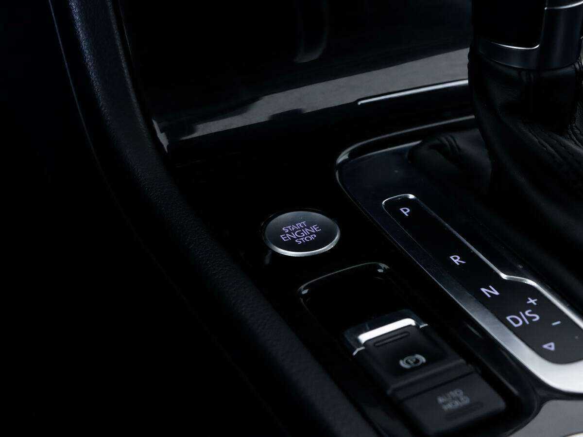 Volkswagen Touareg, 2016 Фото №14