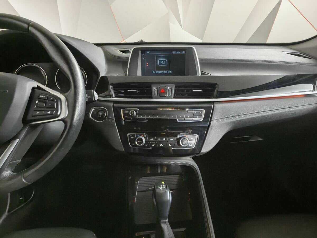 BMW X1 18d xDrive, 2020 Фото №11