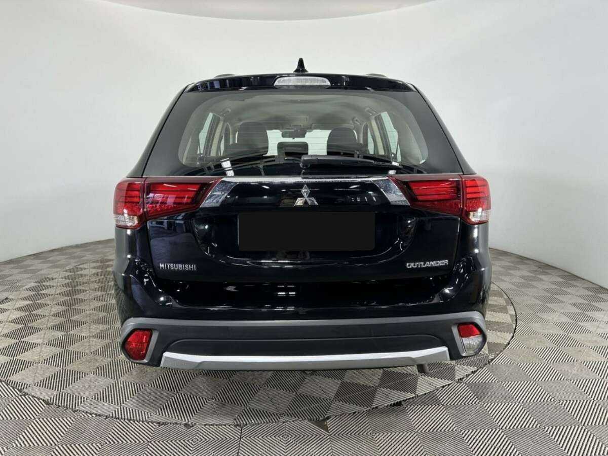 Mitsubishi Outlander, 2017 Фото №3