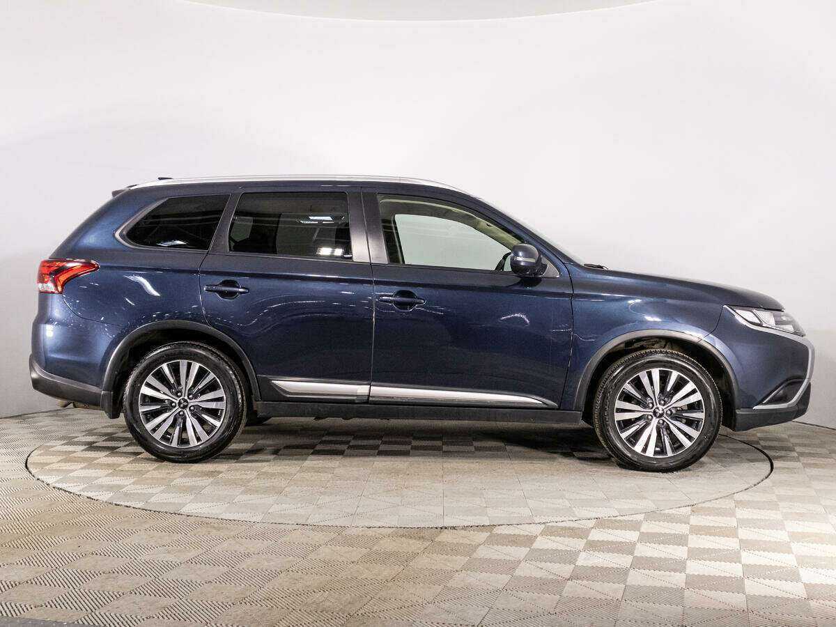 Mitsubishi Outlander, 2019 - 72 053 км. | Фото №4