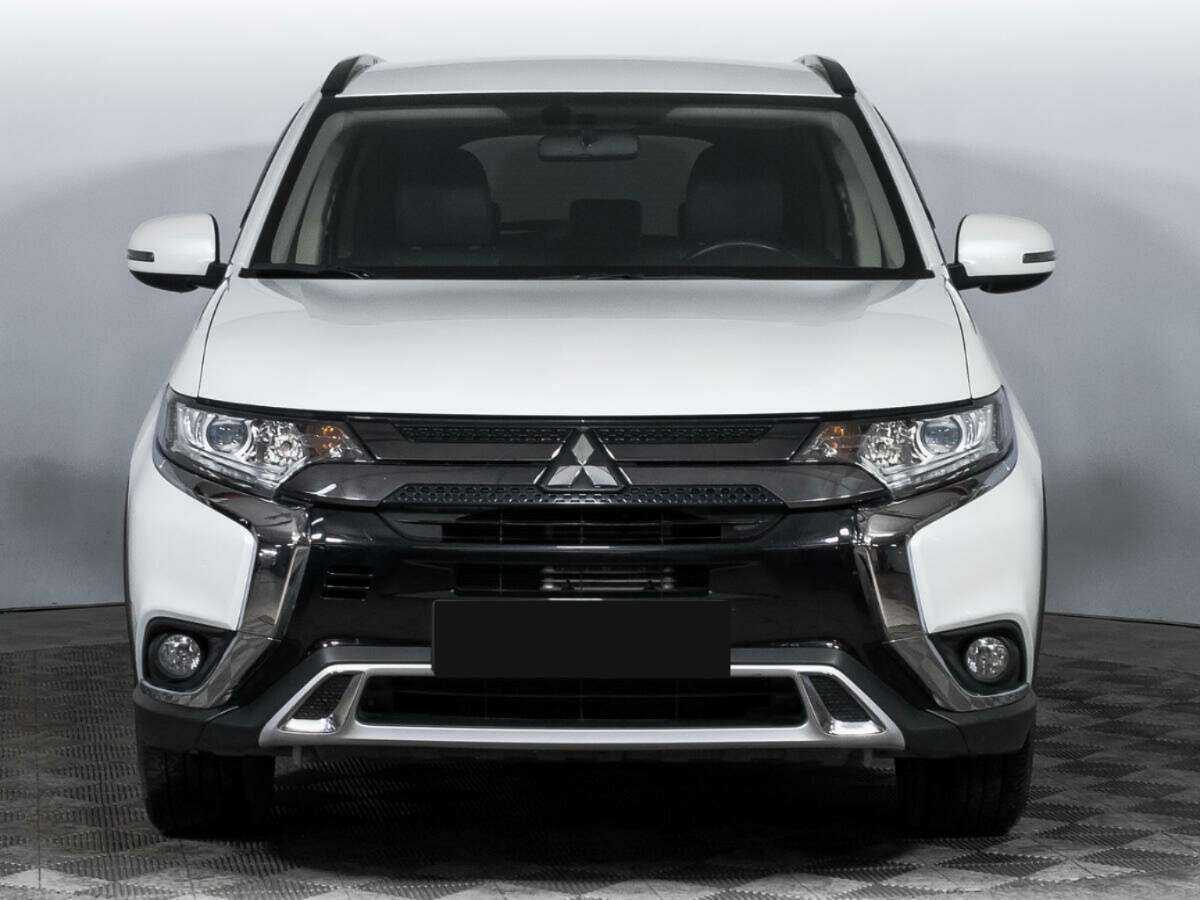 Mitsubishi Outlander, 2021 - 43 837 км. | Фото №2