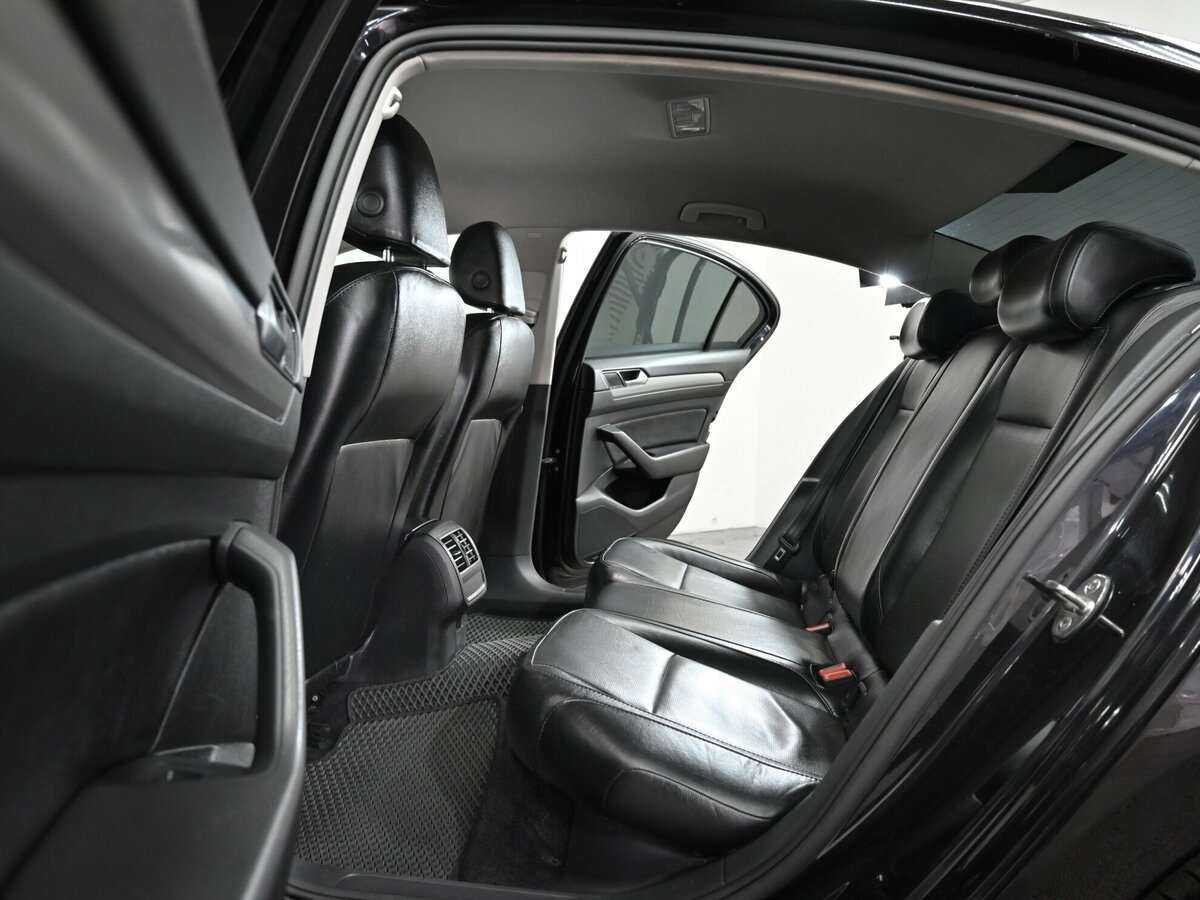 Volkswagen Passat, 2016 Фото №12