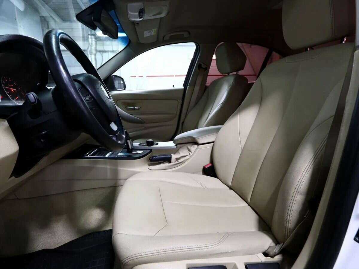 BMW 3 серии 316i, 2014 Фото №6