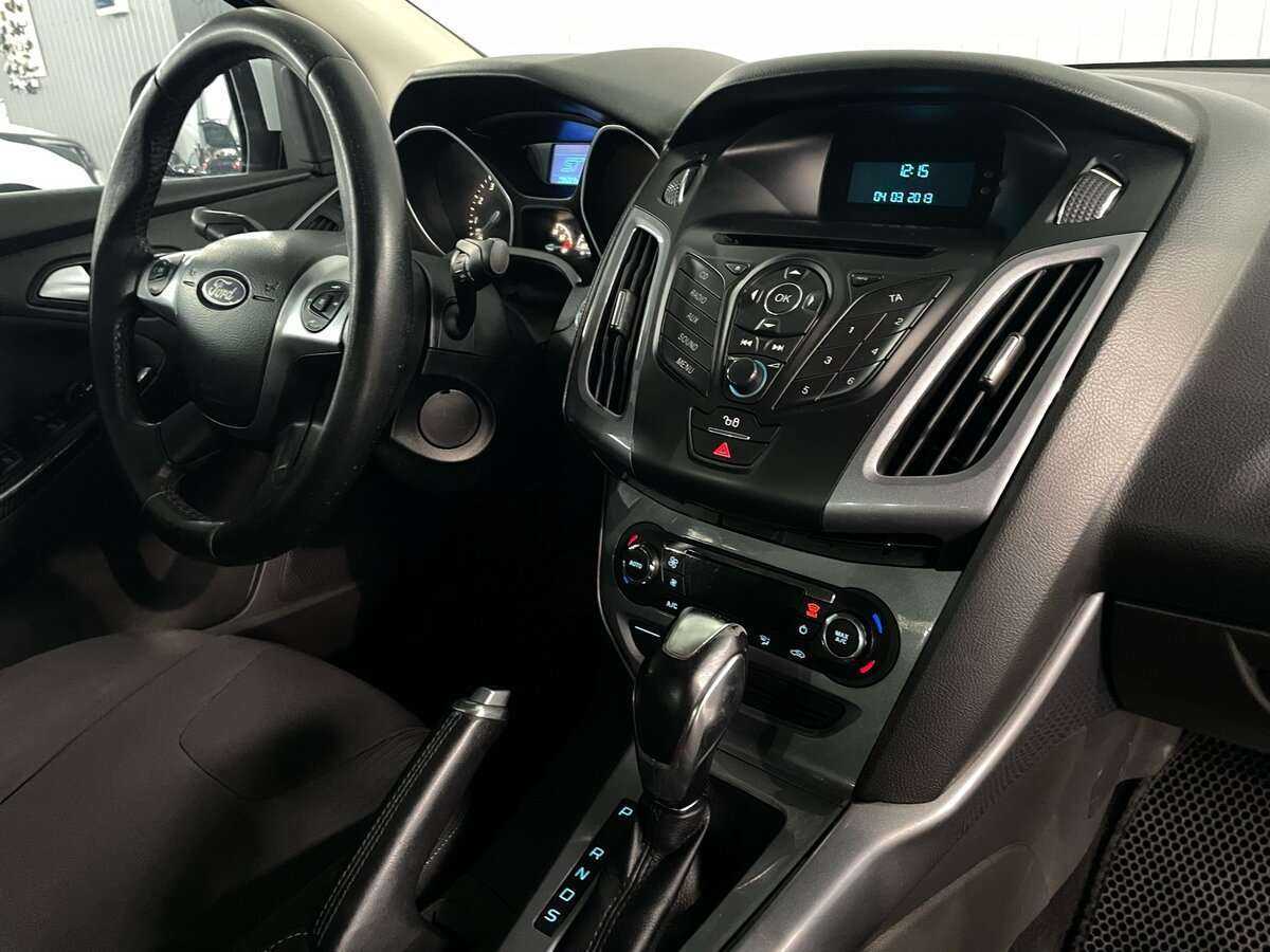 Ford Focus, 2013 Фото №15