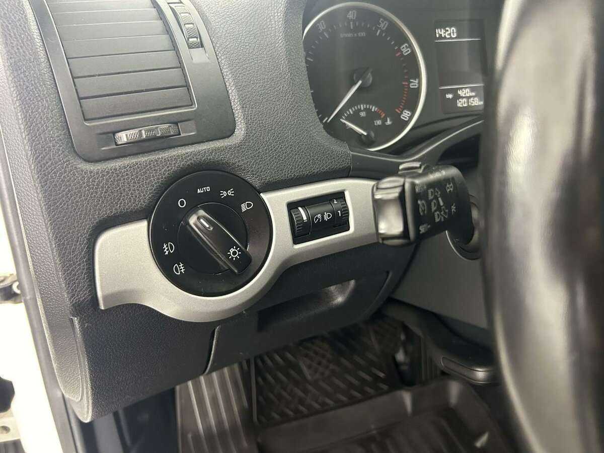 Skoda Octavia, 2012 Фото №9