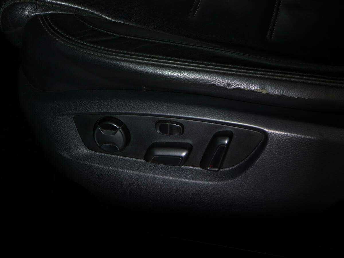 Volkswagen Touareg, 2012 Фото №20