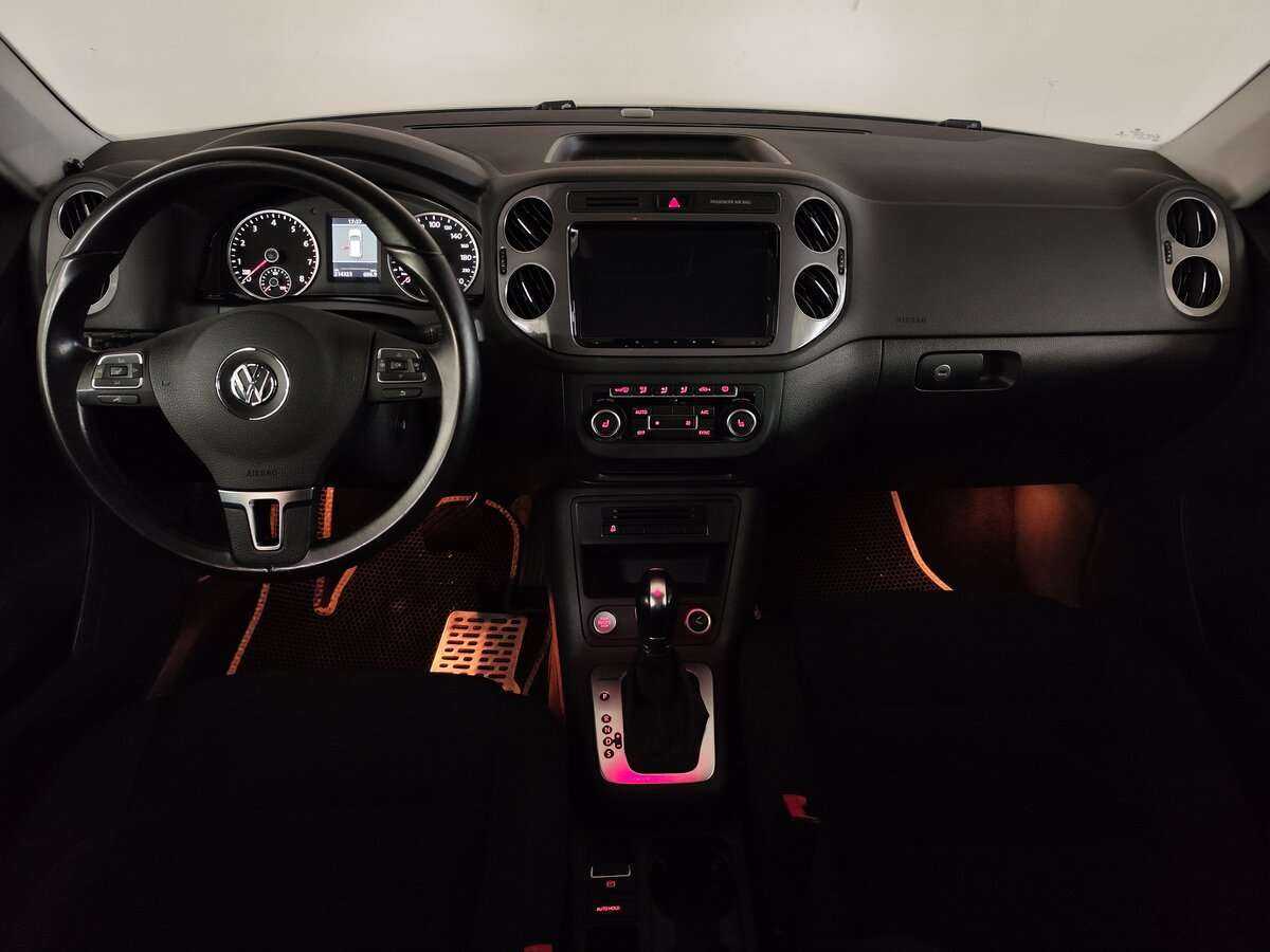 Volkswagen Tiguan, 2012 Фото №5