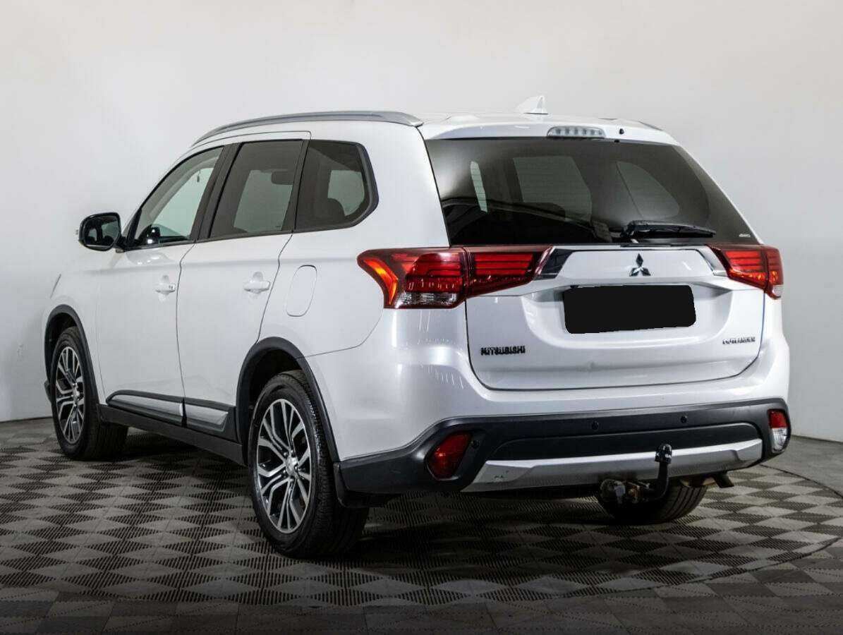 Mitsubishi Outlander, 2018 - 59 437 км. | Фото №7