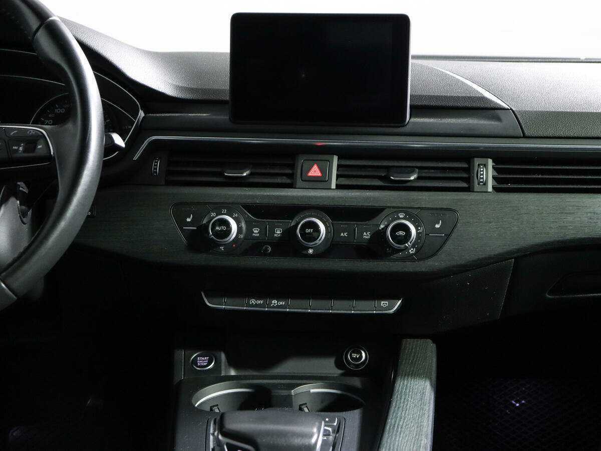 Audi A4, 2017 Фото №11
