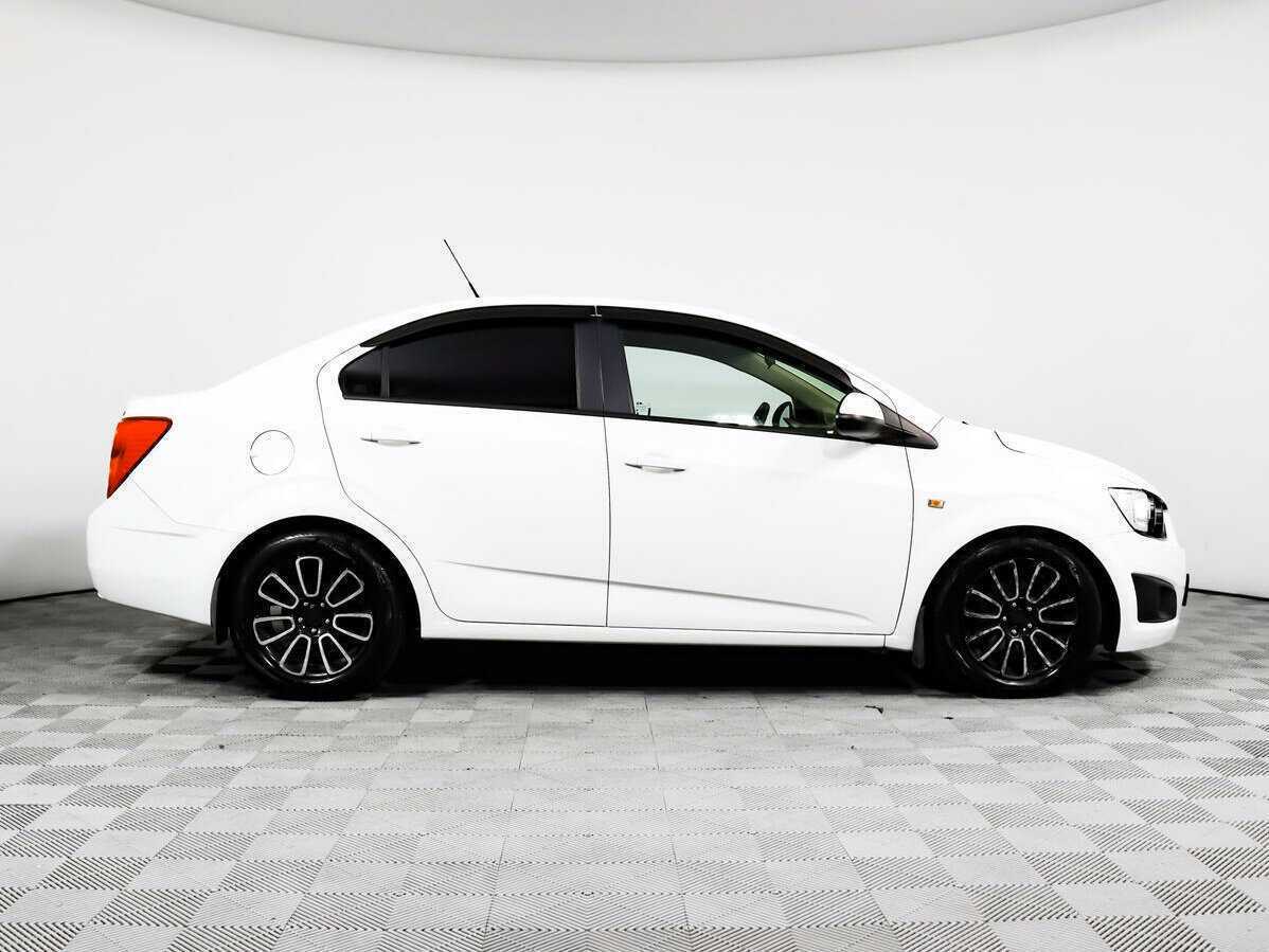 Chevrolet Aveo, 2014 Фото №4