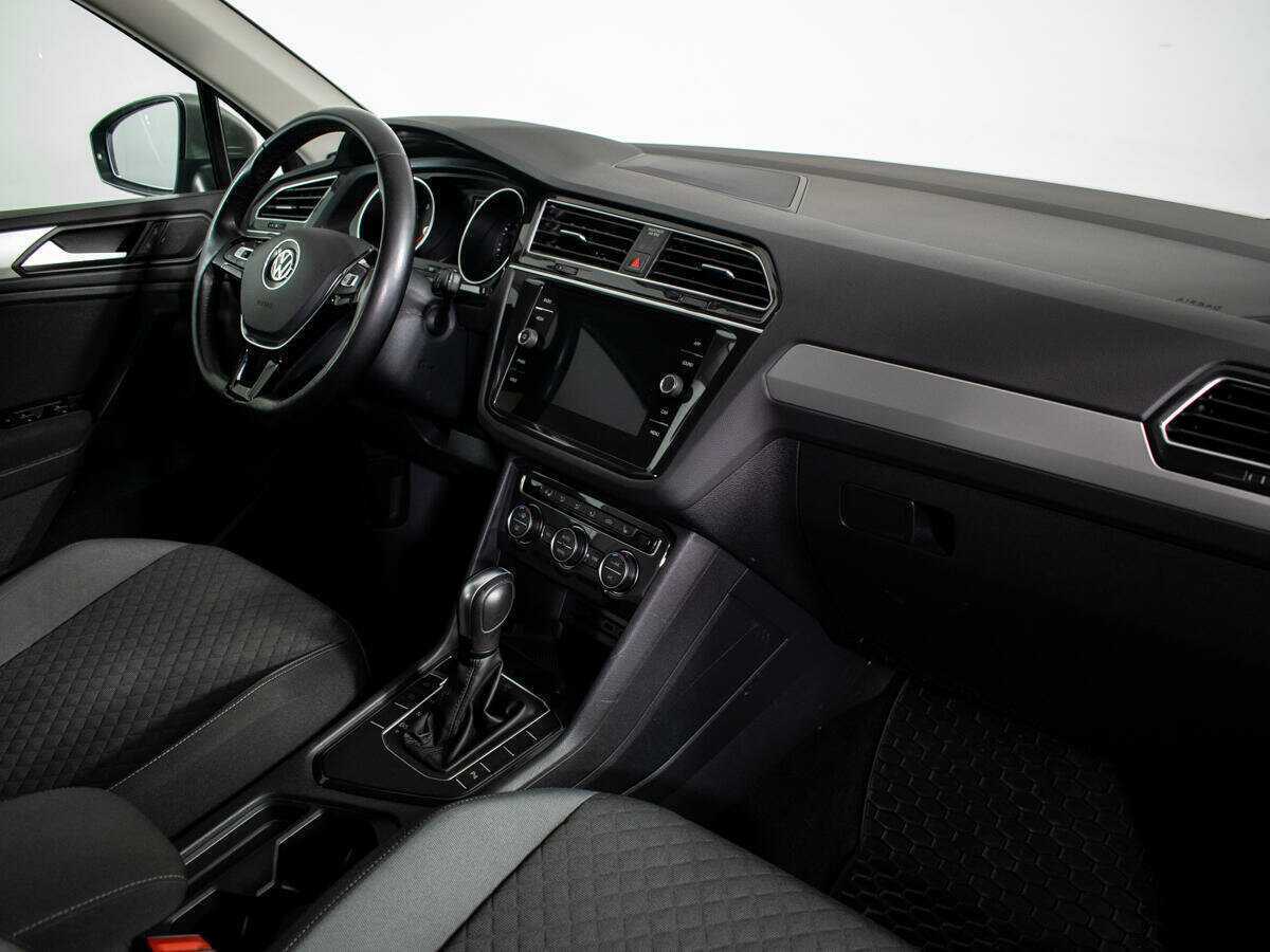 Volkswagen Tiguan L, 2020 - 75 530 км. | Фото №7
