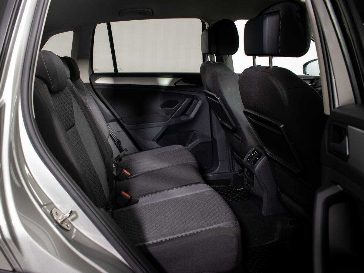 Volkswagen Tiguan L, 2020 - 75 530 км. | Фото №8